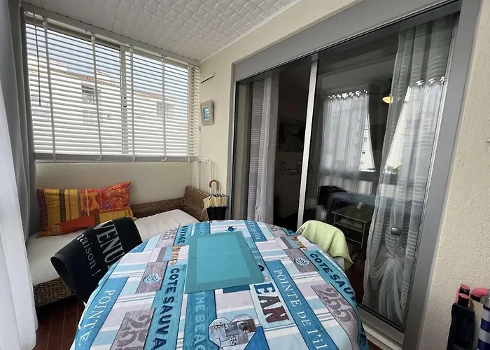 Calme 2 Pers. A 100m Avec Parking Prive - Fr-1-702-25 *